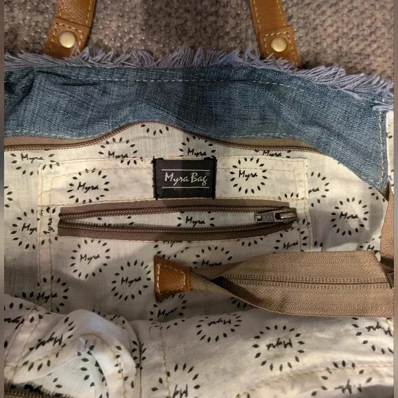 Myra Bag Western Canvas Travel Bag - Picture 3 of 4